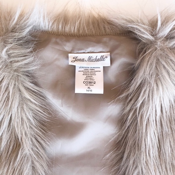 Jona Michelle Faux Fur Vest - Picture 5 of 7